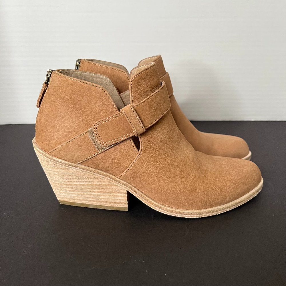 NIB Eileen Fisher Booties NWT - image 1